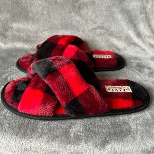 Dakota Fleece Slippers Womens Size M 7-8 Red Black Plaid Slip On‎ Open Toe